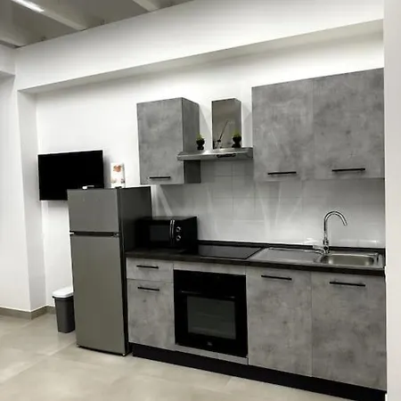 Longhome Apartament *