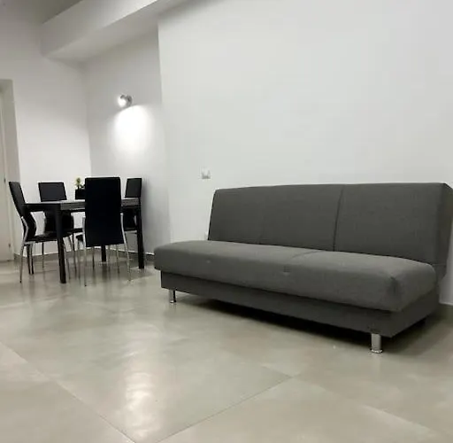 Апартаменты Longhome *